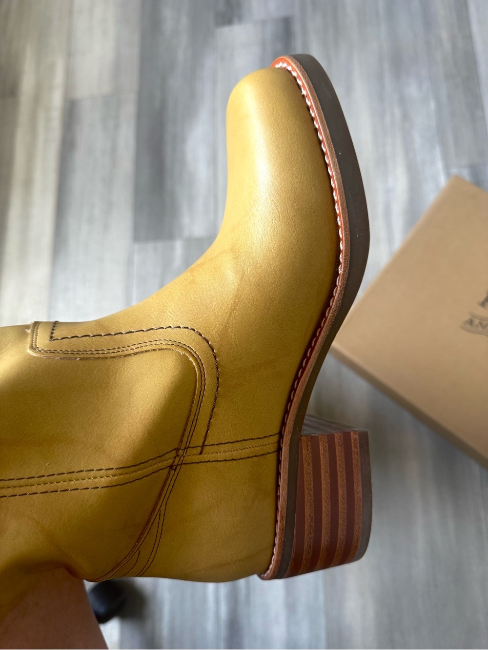 FRYE Miranda Banana Boot - Picture 11 of 15